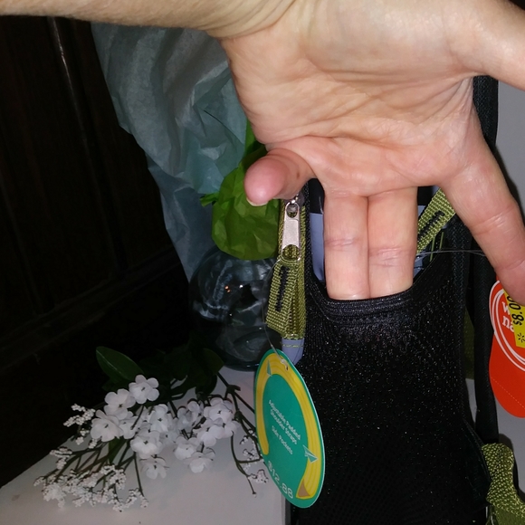 NWT- Backpack - Picture 4 of 8